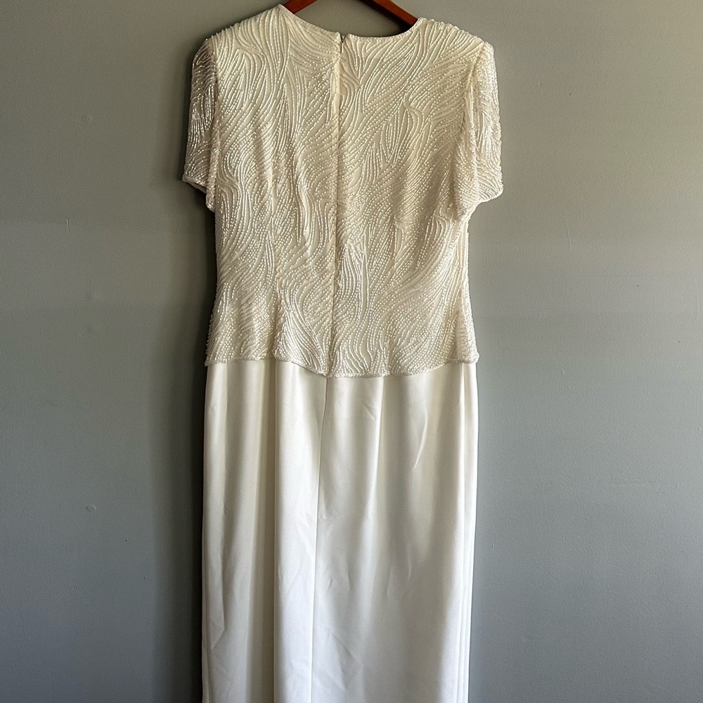 Wedding Ivory Beaded dress - Picture 6 of 7